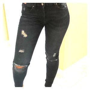 H&M dark blue ripped skinny jeans. Size 6.